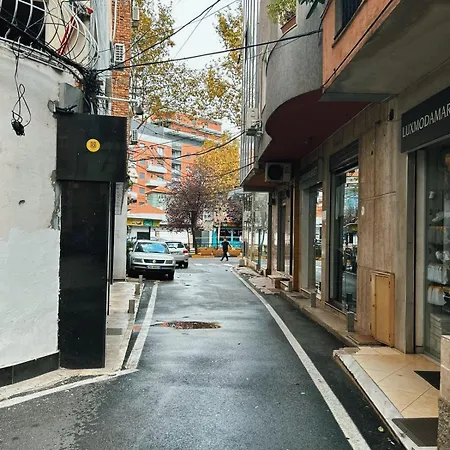 Clinton Locanda